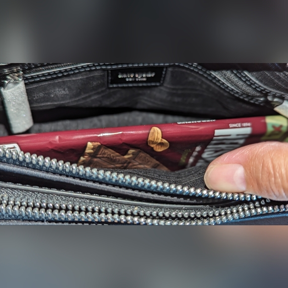 Kate Spade Sam Icon East-West Medium Crossbody EUC - Picture 13 of 14